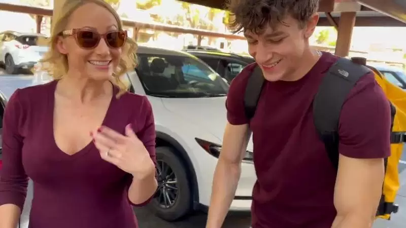 New Crystal Clark Step Mom Gets DOUBLE STUFFED For Thanksgiving (2025) Video Leaked